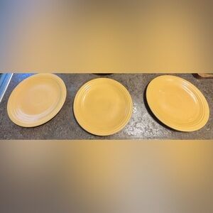Homer Laughlin Fiestaware Plate Set